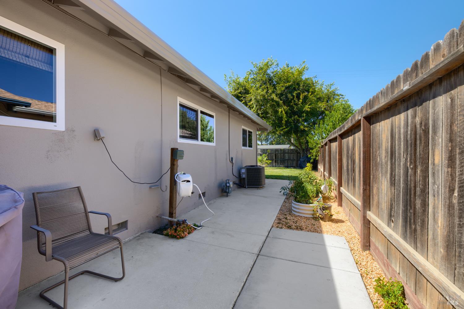 350 N 7th Street Dixon CA 95620