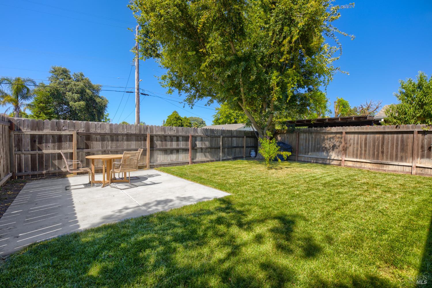 350 N 7th Street Dixon CA 95620