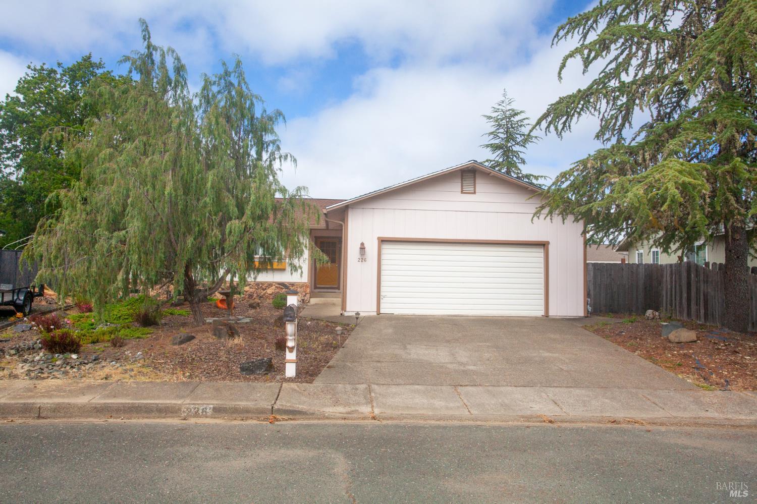 226 Bonnie Lane Willits CA 95490