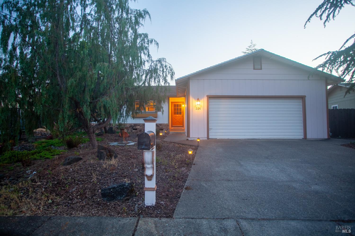 226 Bonnie Lane Willits CA 95490