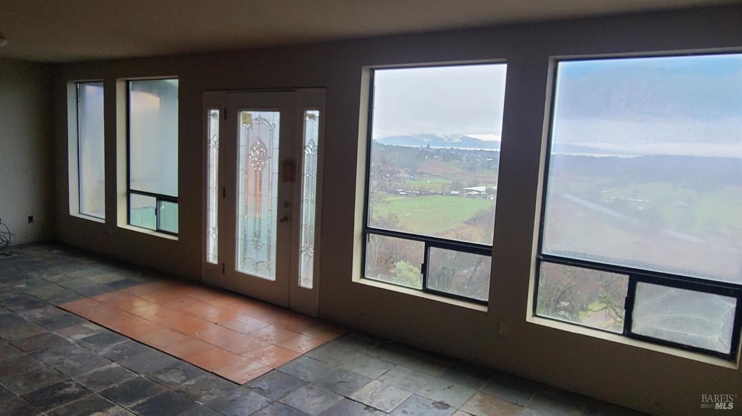 9176 Upper Lake Lucerne Road Upper Lake CA 95485