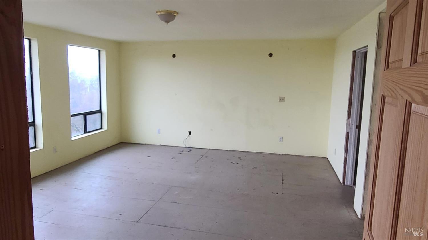 9176 Upper Lake Lucerne Road Upper Lake CA 95485