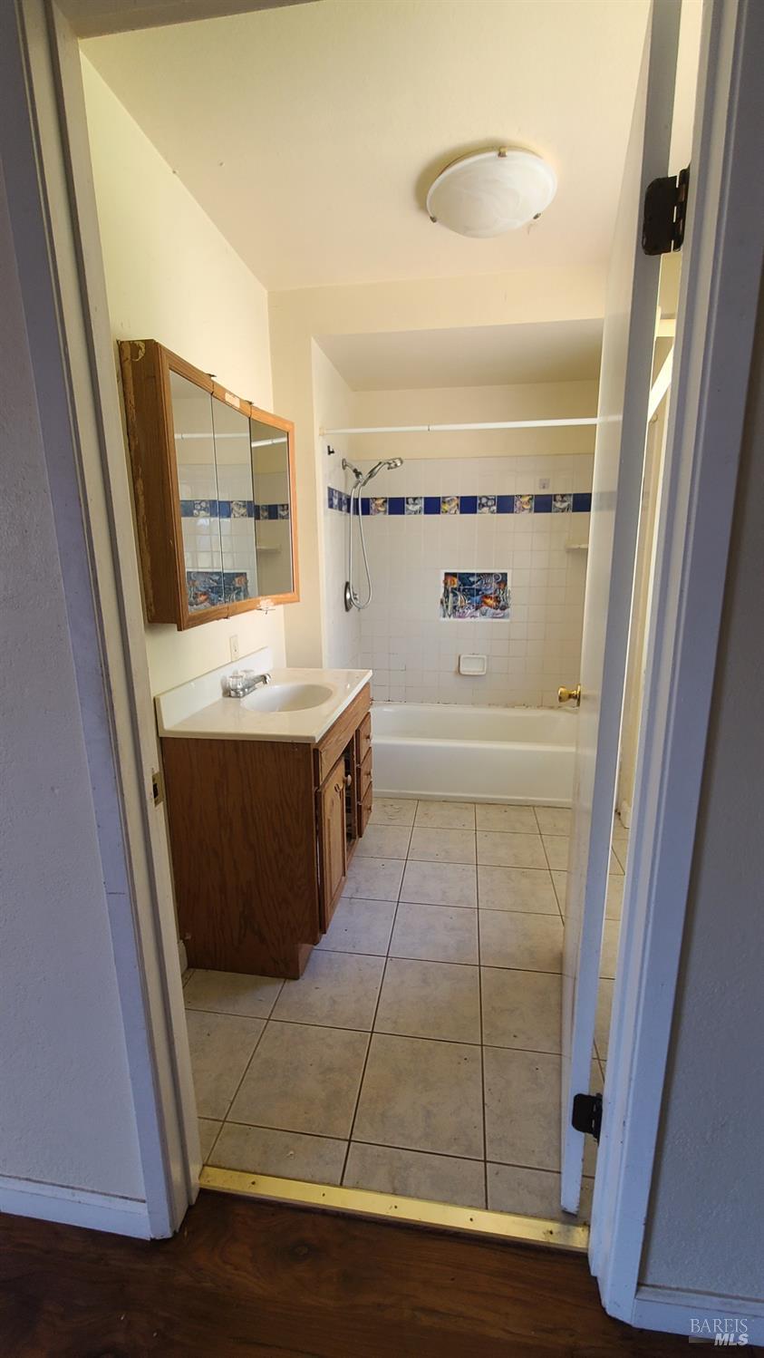 9176 Upper Lake Lucerne Road Upper Lake CA 95485