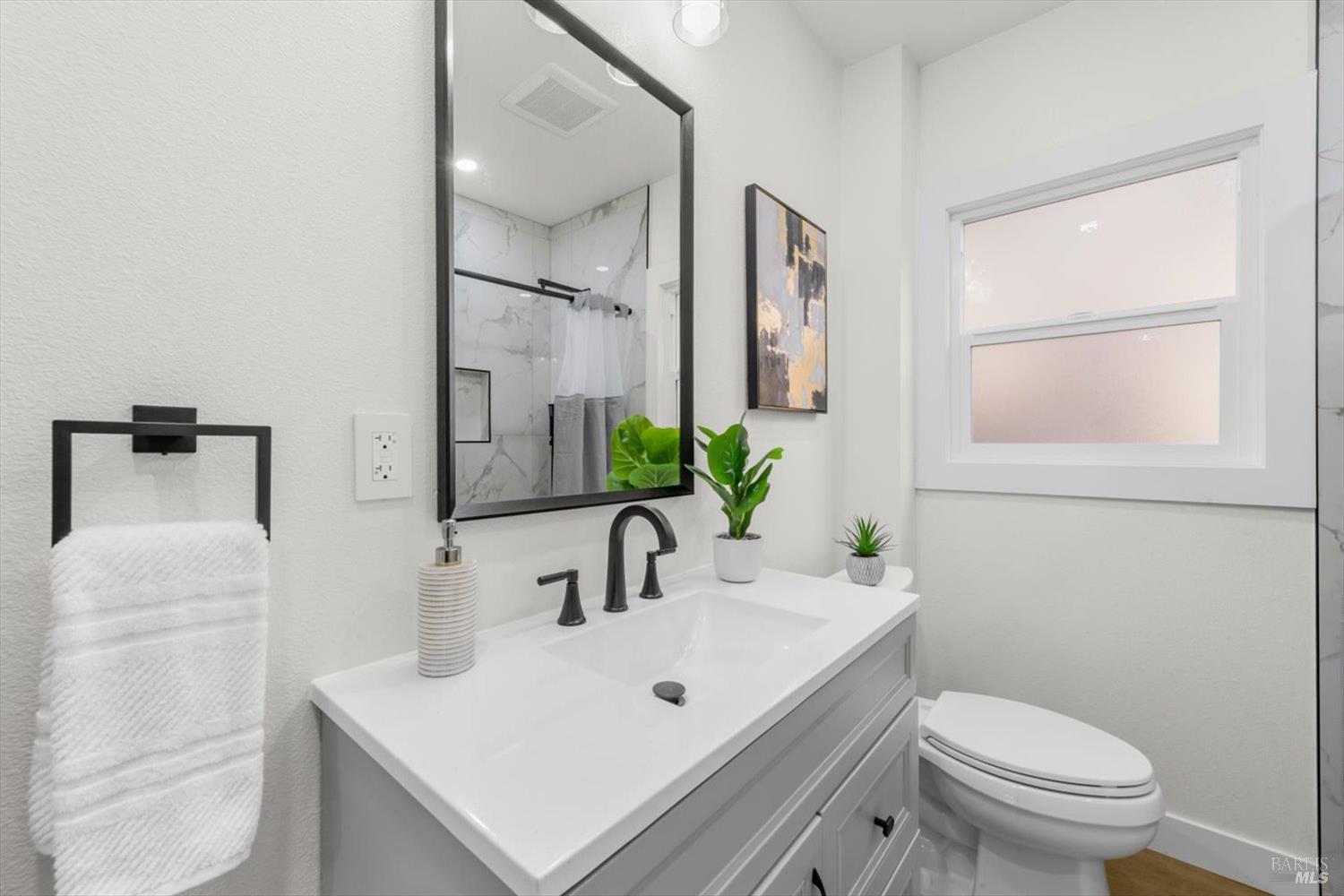 435 Alhambra Street Crockett CA 94525