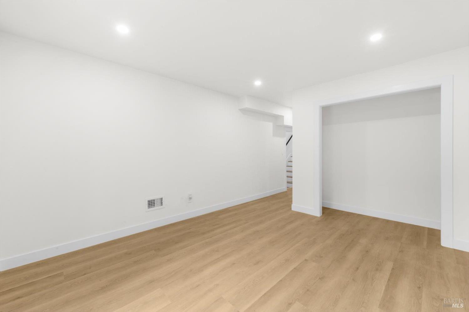 435 Alhambra Street Crockett CA 94525