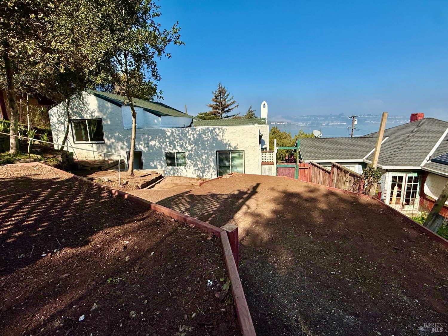 435 Alhambra Street Crockett CA 94525