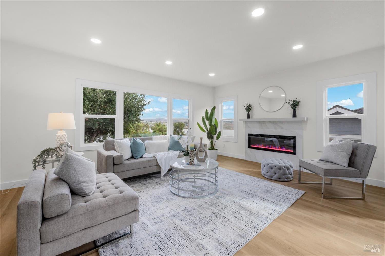 435 Alhambra Street Crockett CA 94525