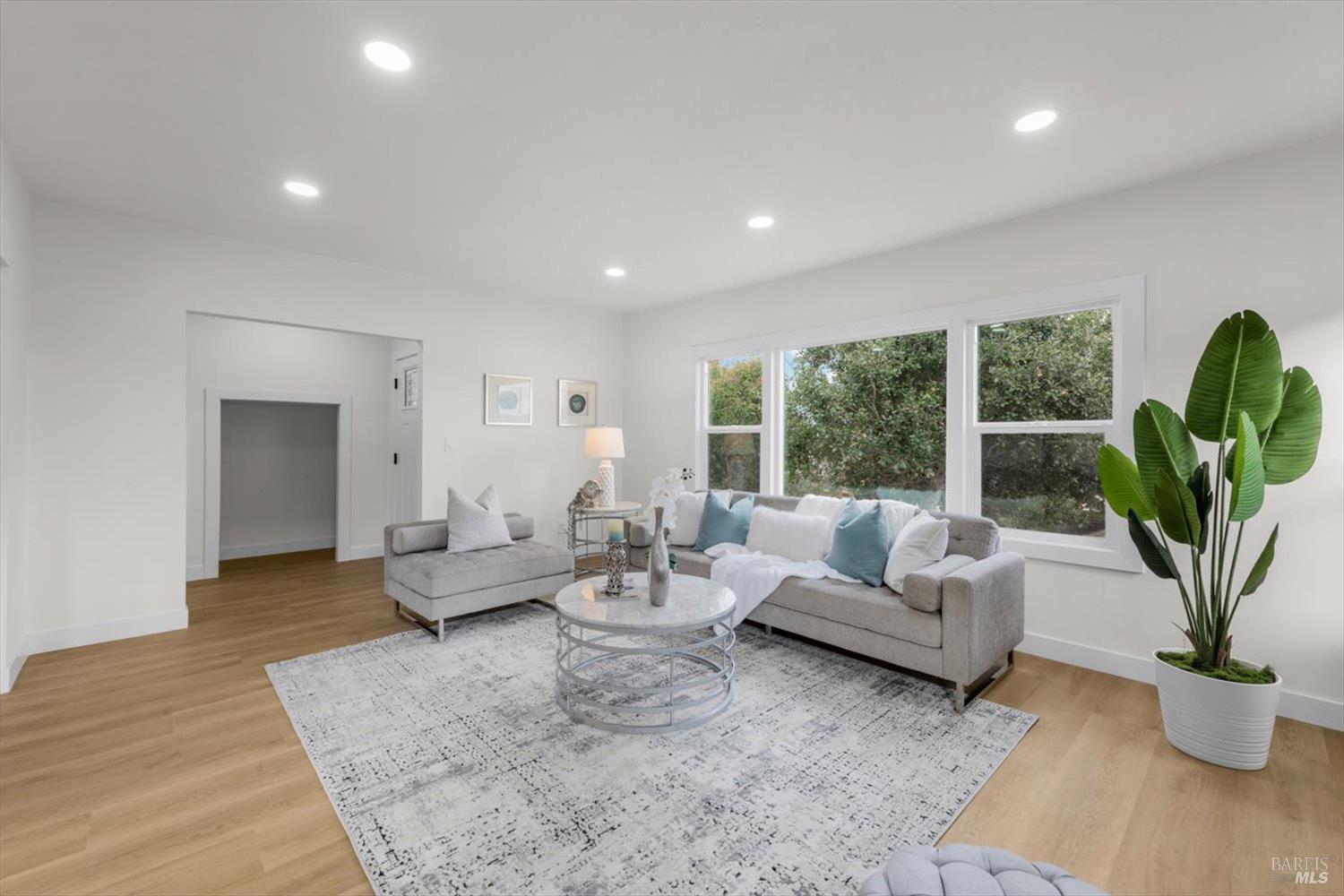 435 Alhambra Street Crockett CA 94525