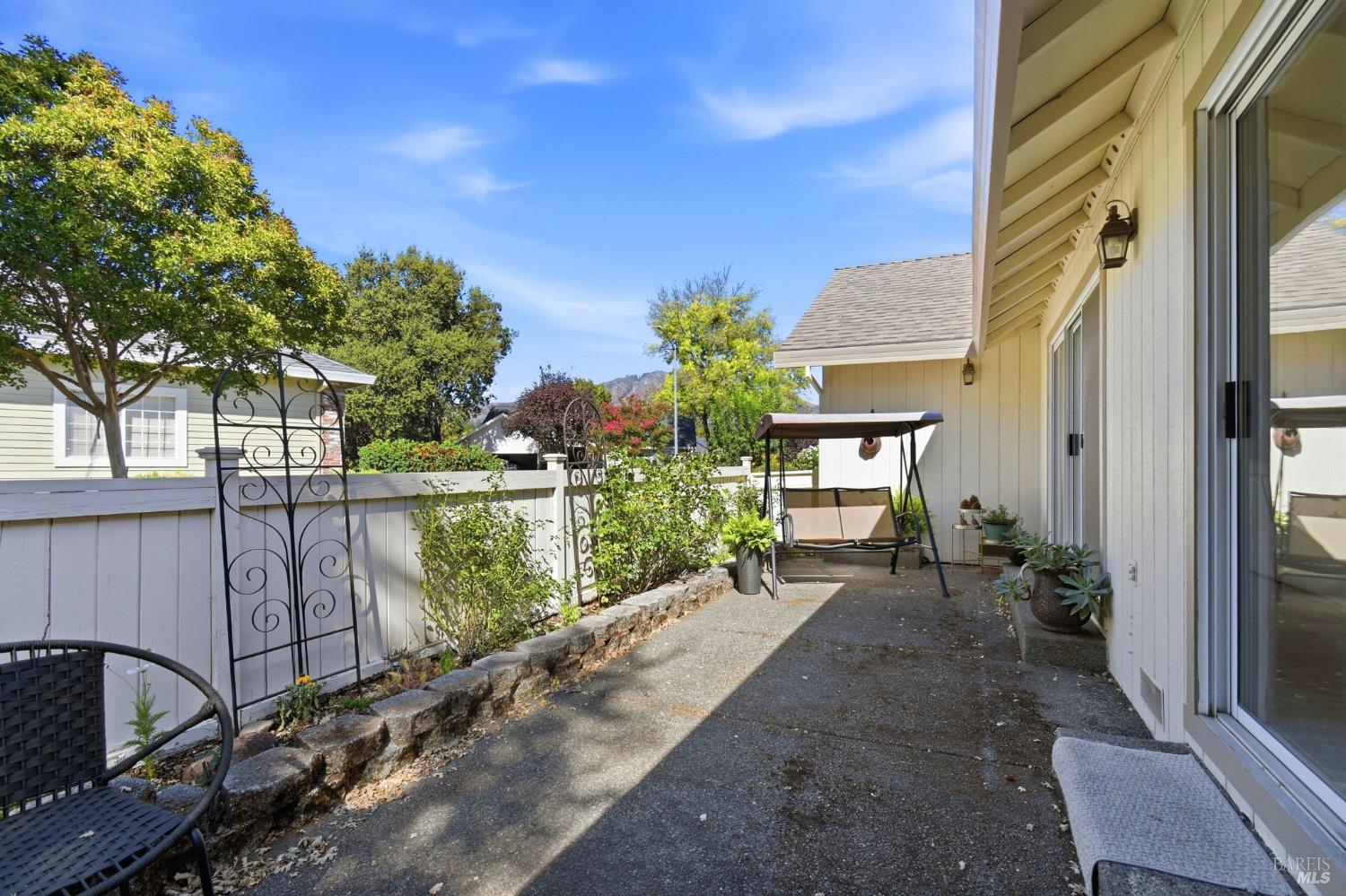 8295 Oakmont Drive Santa Rosa CA 95409