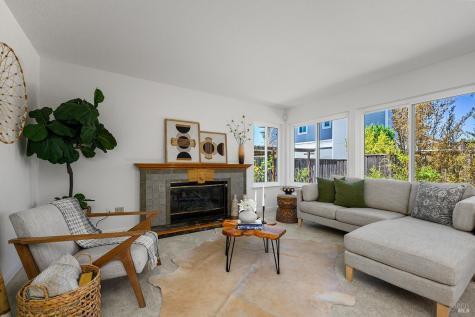 5 Starling Drive Petaluma CA 94954