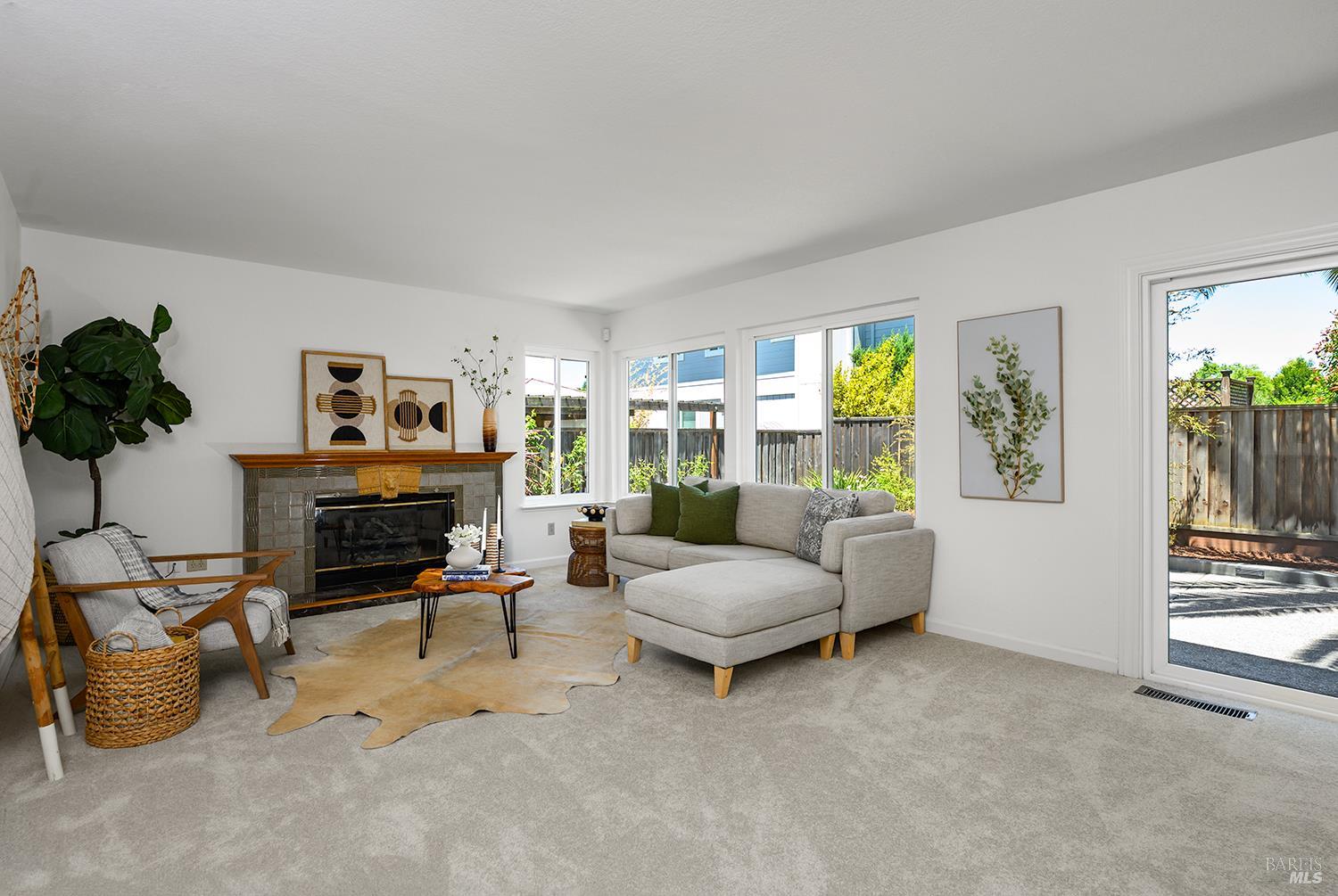 5 Starling Drive Petaluma CA 94954