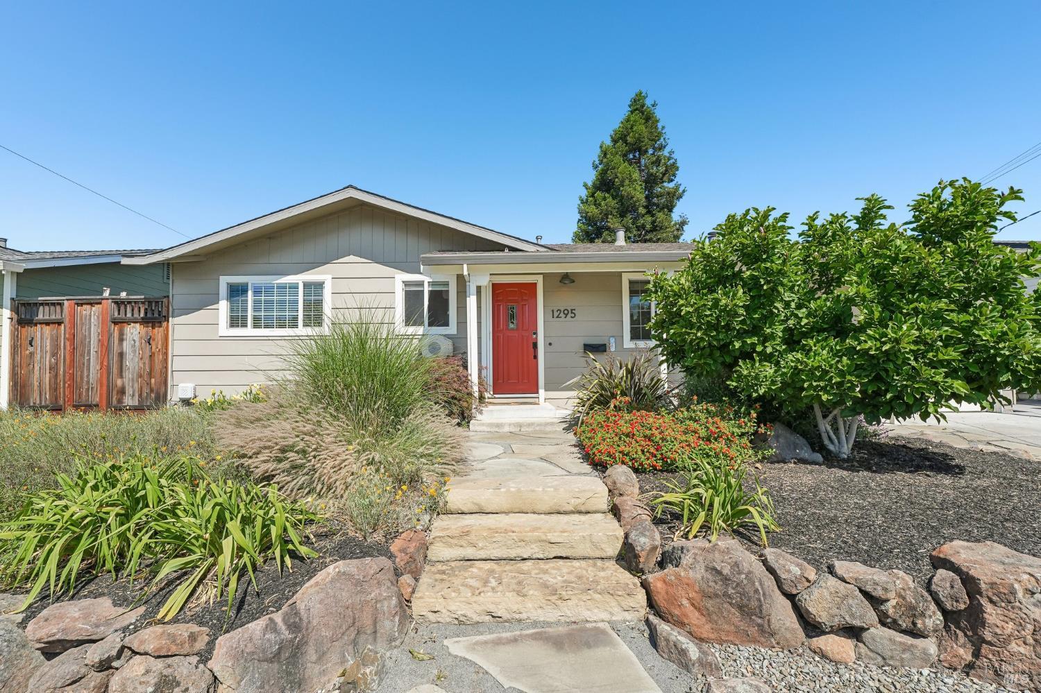 1295 Marian Way Petaluma CA 94954