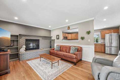 1295 Marian Way Petaluma CA 94954