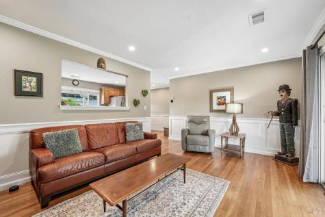 1295 Marian Way Petaluma CA 94954