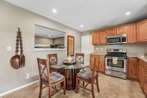 1295 Marian Way Petaluma CA 94954