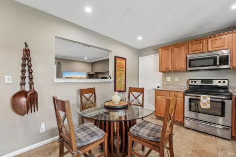 1295 Marian Way Petaluma CA 94954