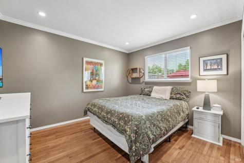 1295 Marian Way Petaluma CA 94954