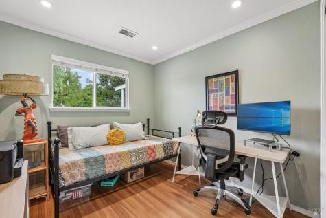 1295 Marian Way Petaluma CA 94954