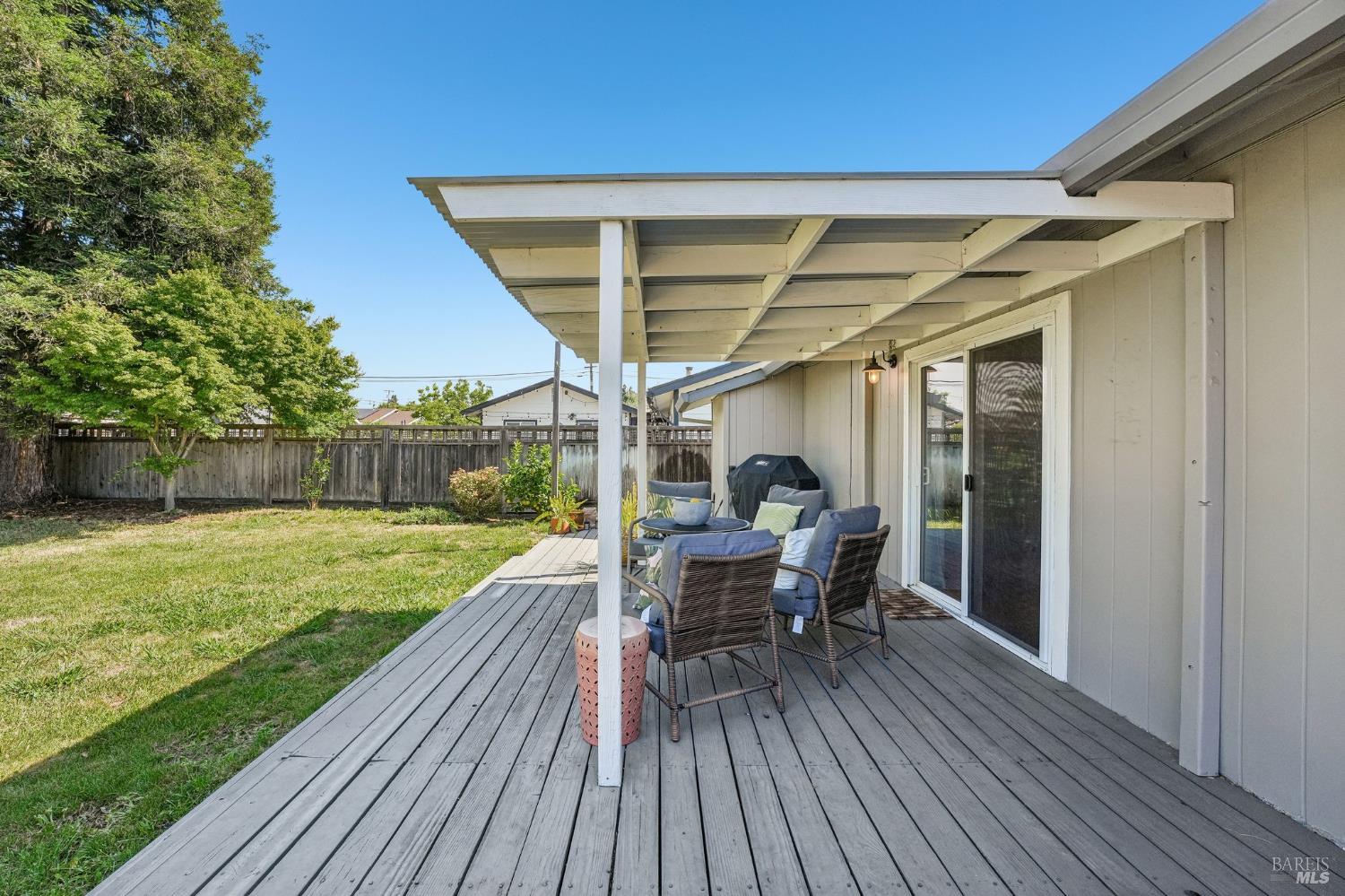 1295 Marian Way Petaluma CA 94954