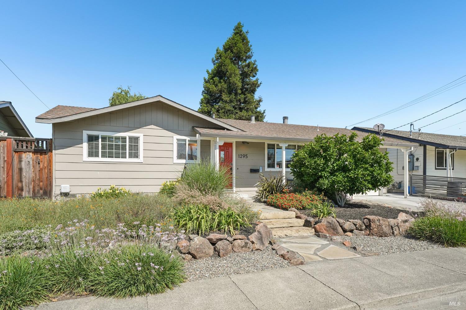 1295 Marian Way Petaluma CA 94954