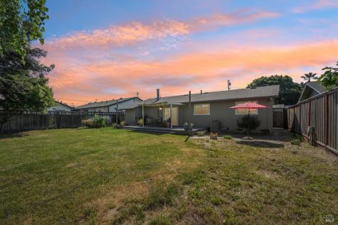 1295 Marian Way Petaluma CA 94954