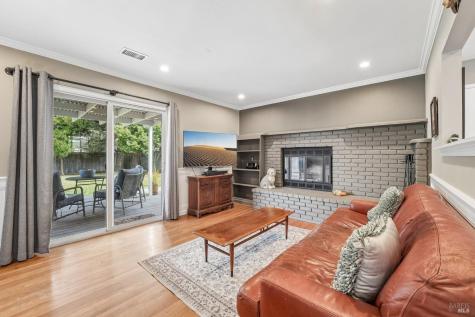 1295 Marian Way Petaluma CA 94954