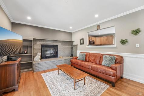 1295 Marian Way Petaluma CA 94954
