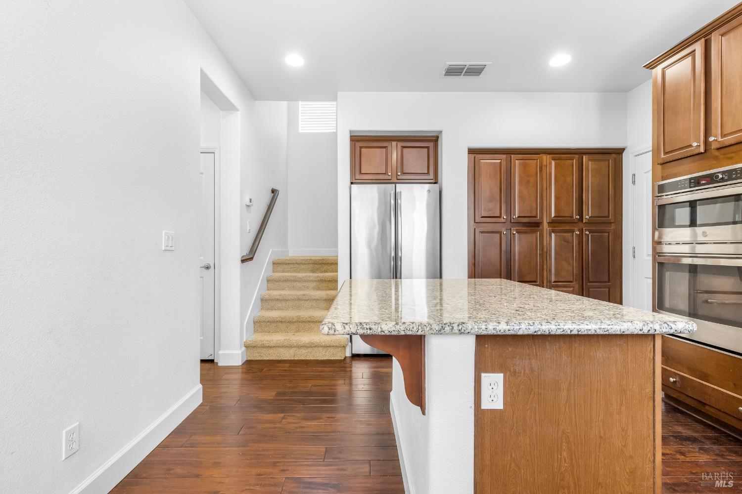 2833 Linwood Avenue Santa Rosa CA 95404