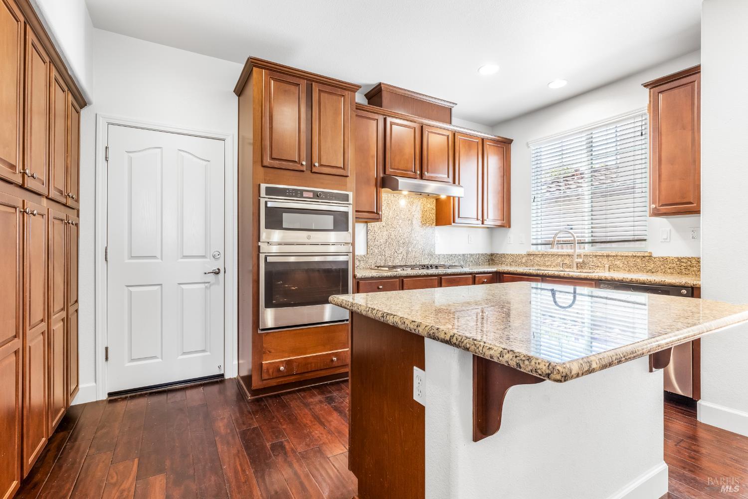 2833 Linwood Avenue Santa Rosa CA 95404