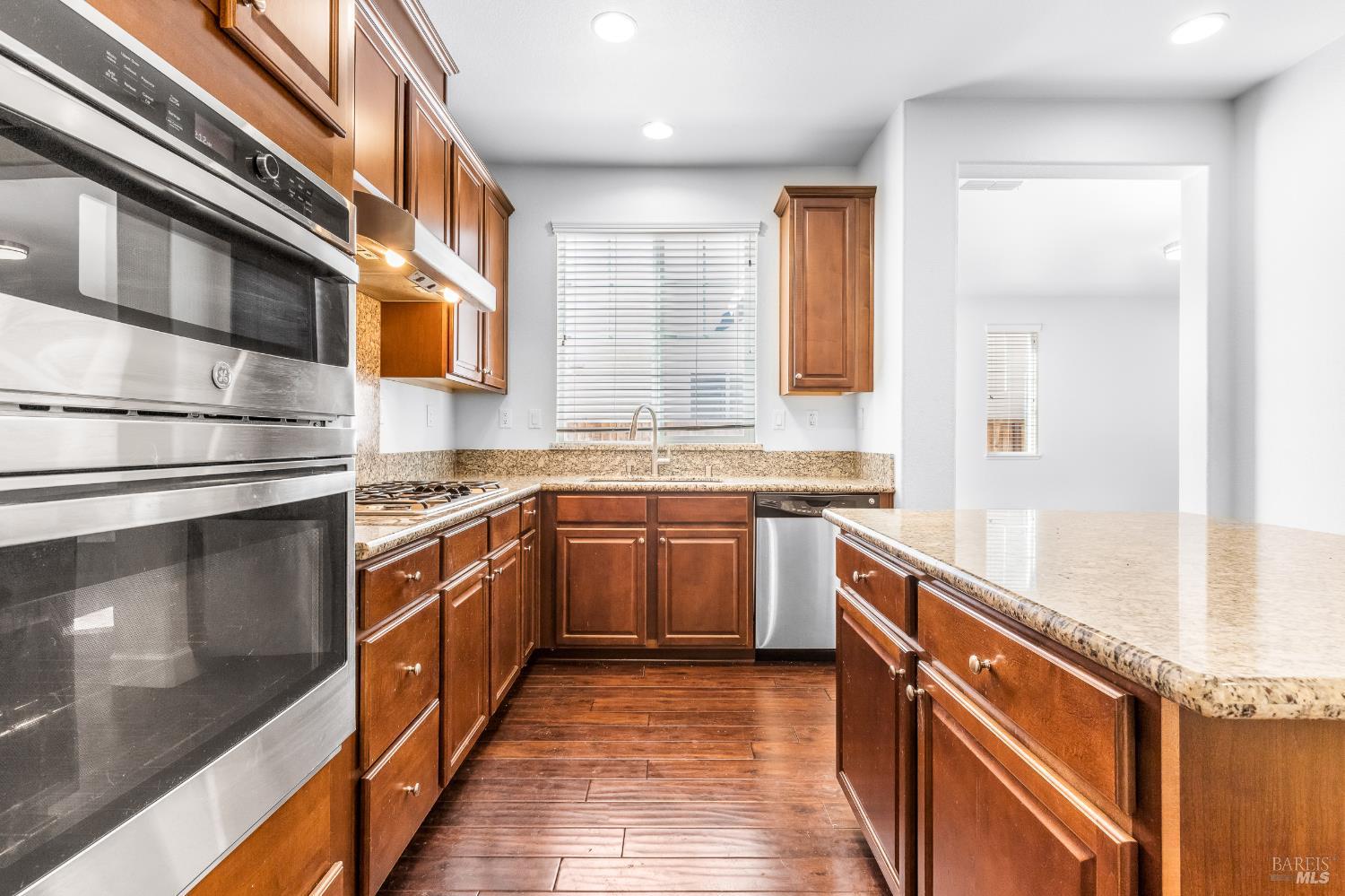 2833 Linwood Avenue Santa Rosa CA 95404