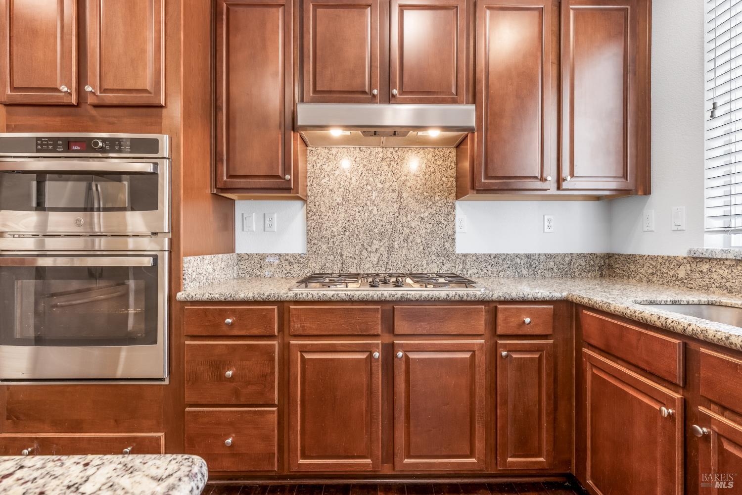 2833 Linwood Avenue Santa Rosa CA 95404