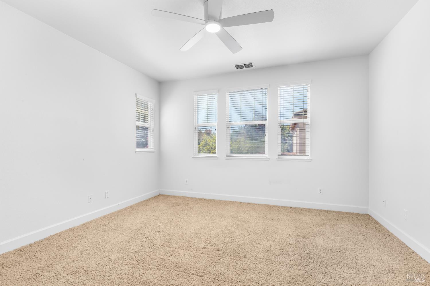 2833 Linwood Avenue Santa Rosa CA 95404