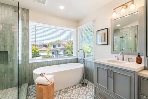 520 Almanor Street Petaluma CA 94954