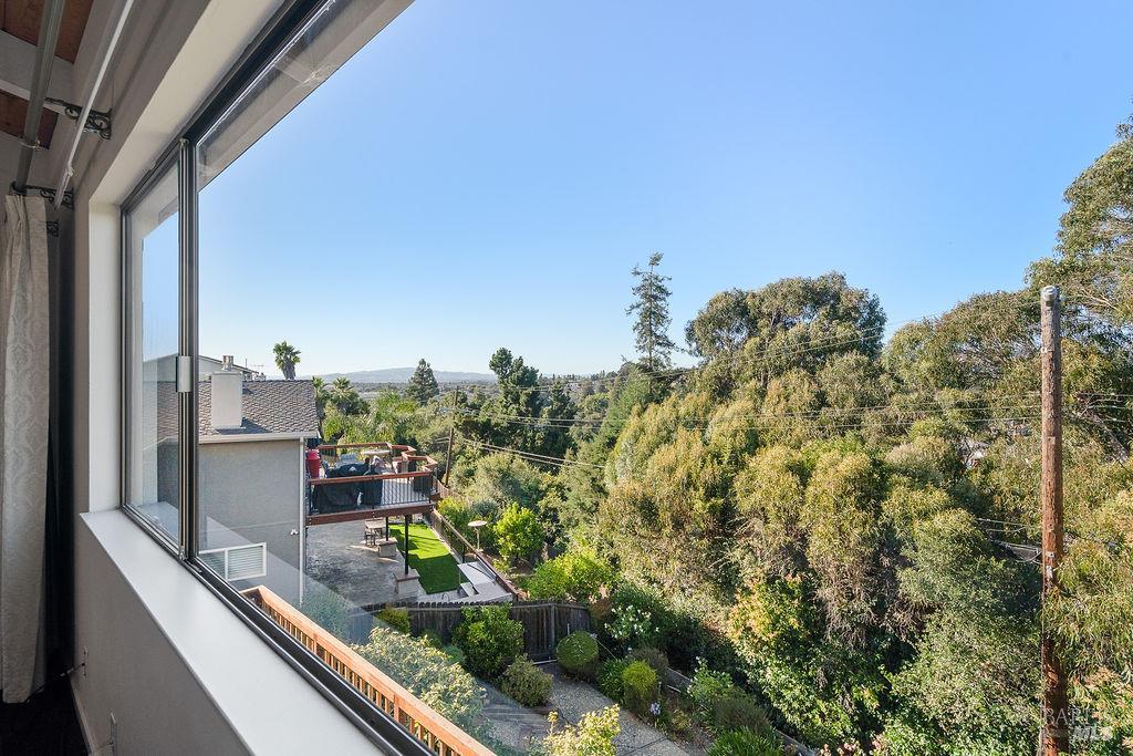 112 Serra Drive Vallejo CA 94590
