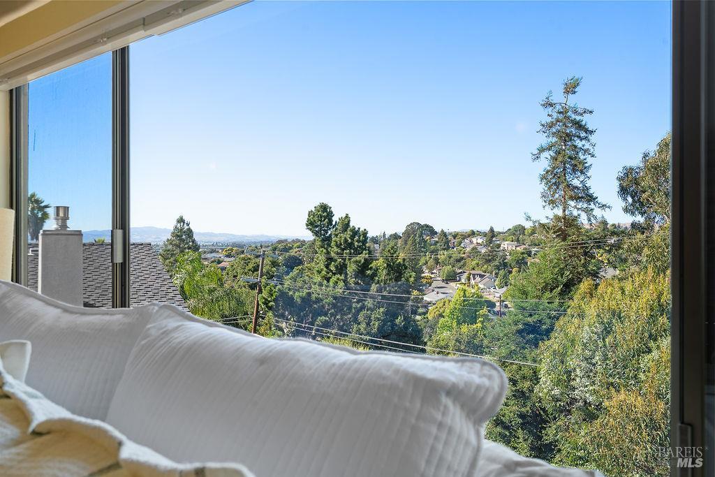 112 Serra Drive Vallejo CA 94590