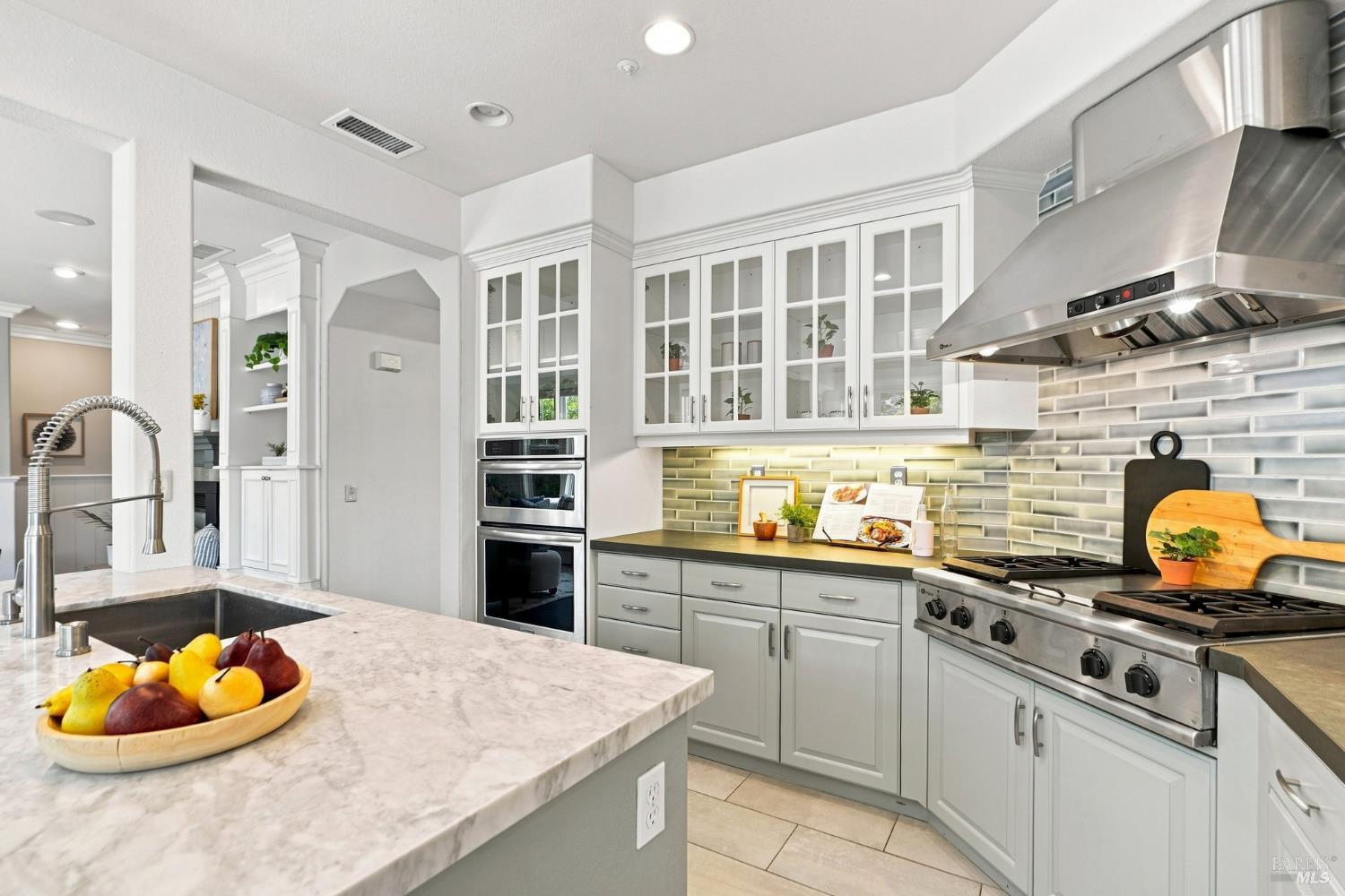 48 Presidio Drive Novato CA 94949