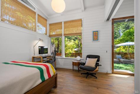 Larkspur CA 94939