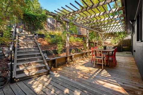 Larkspur CA 94939