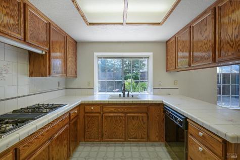 2126 Saint Augustine Circle Petaluma CA 94954