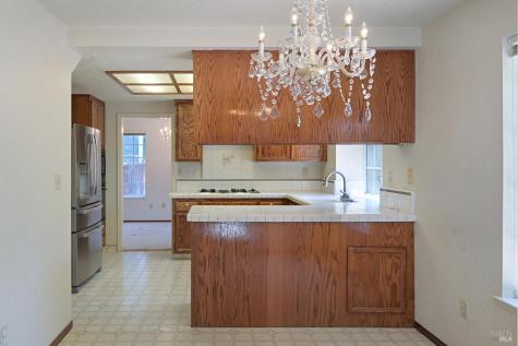 2126 Saint Augustine Circle Petaluma CA 94954