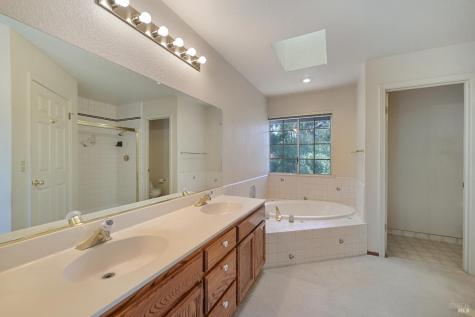 2126 Saint Augustine Circle Petaluma CA 94954