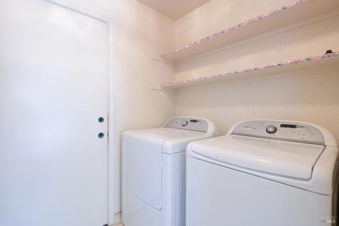 2126 Saint Augustine Circle Petaluma CA 94954