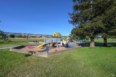 2126 Saint Augustine Circle Petaluma CA 94954