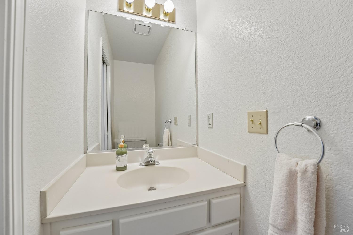 585 Mitchell Way Sonoma CA 95476