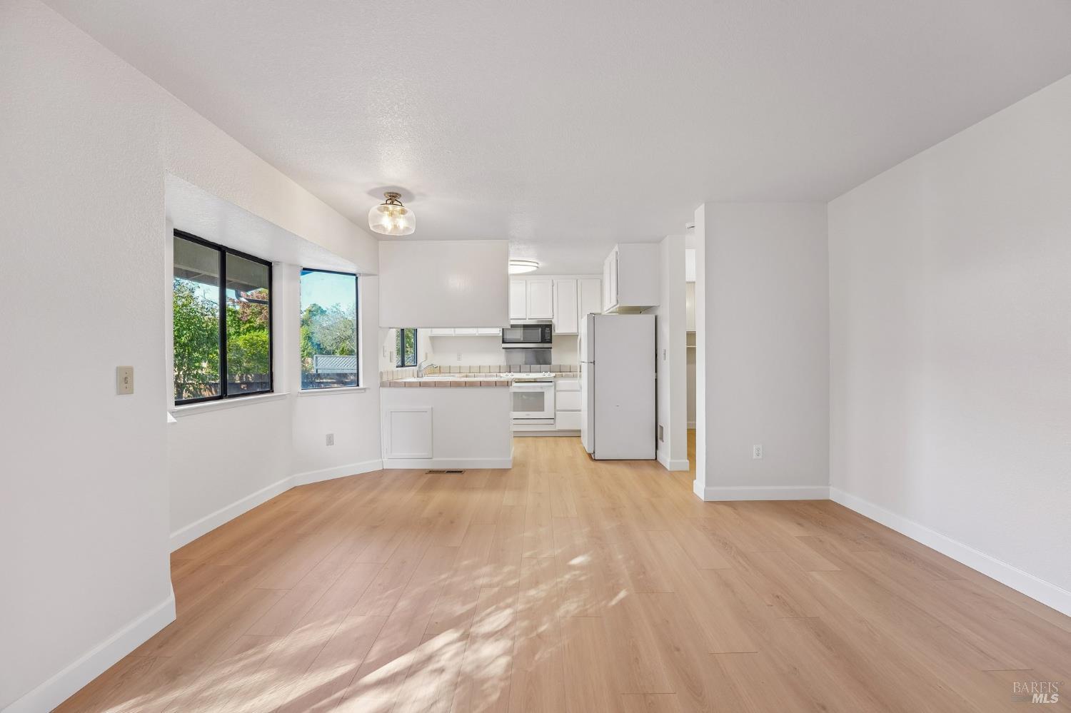 585 Mitchell Way Sonoma CA 95476