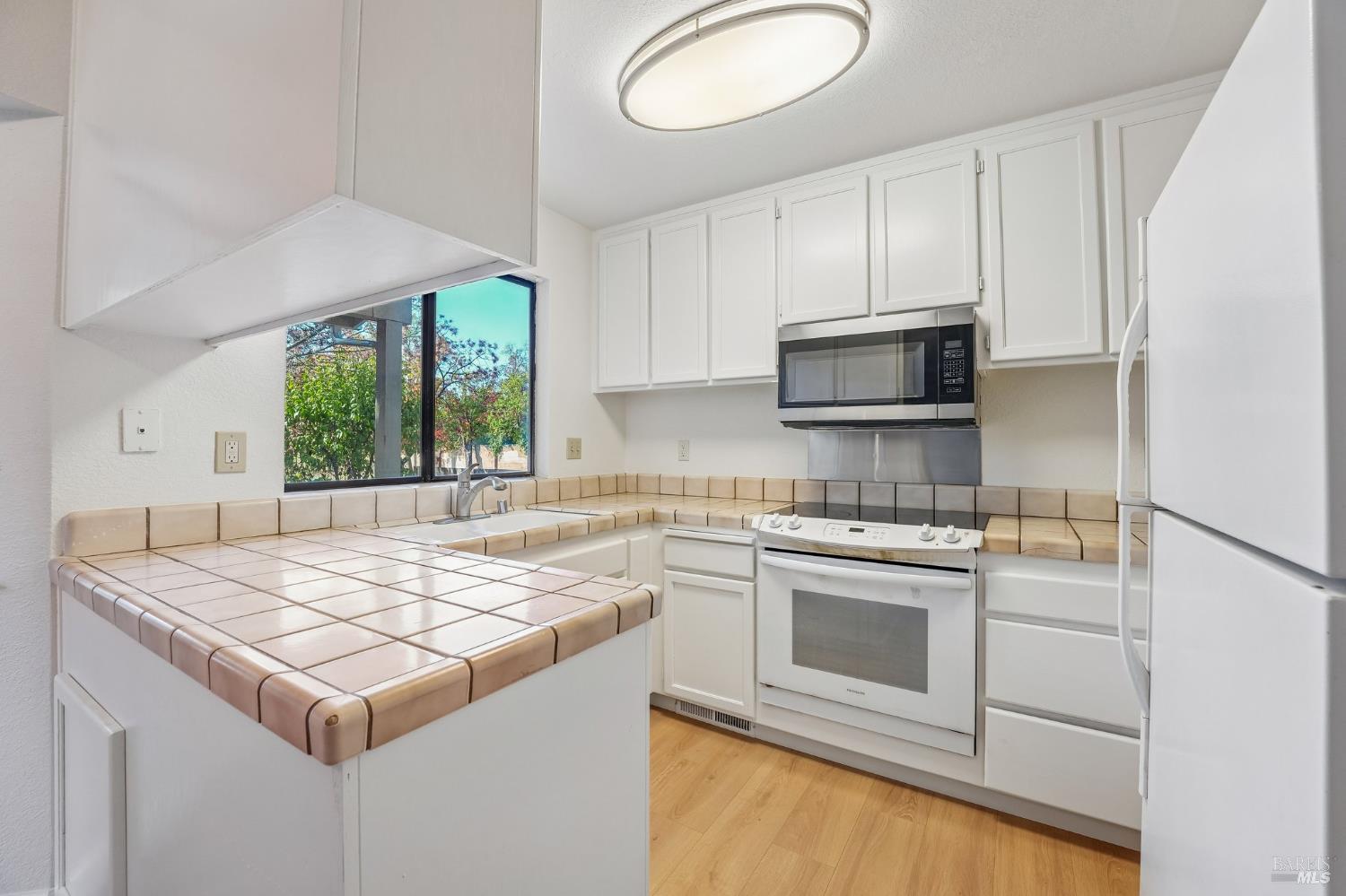 585 Mitchell Way Sonoma CA 95476