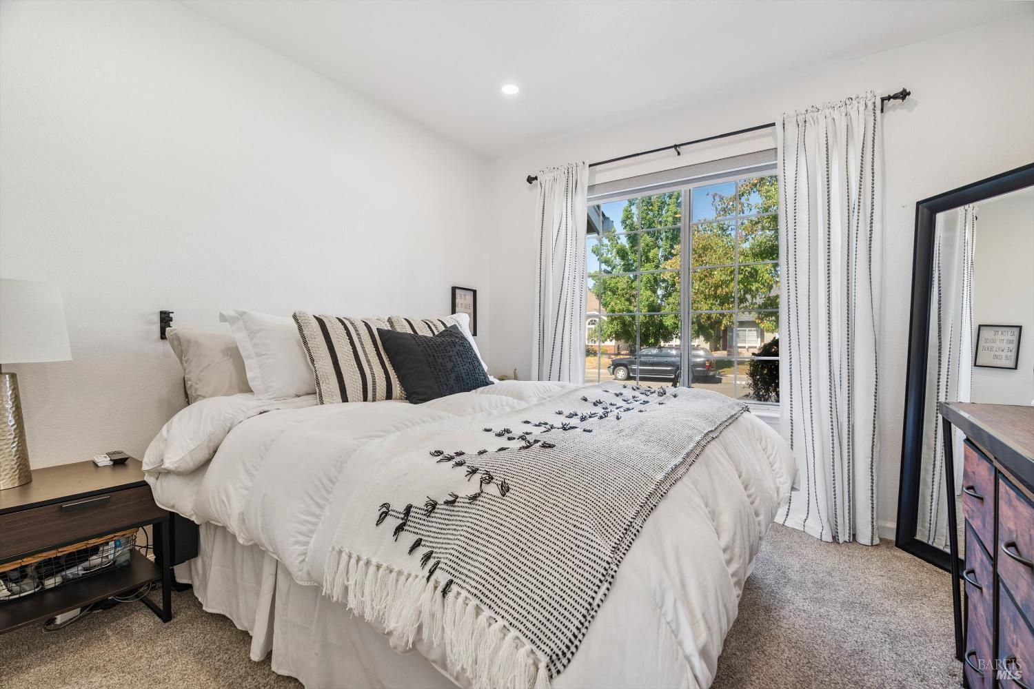 2092 Waltzer Road Santa Rosa CA 95403