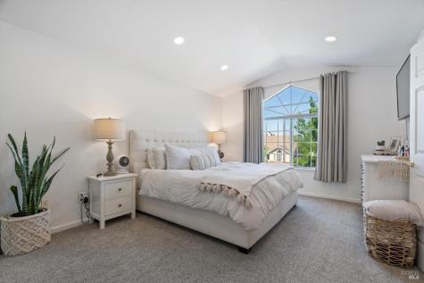 2092 Waltzer Road Santa Rosa CA 95403