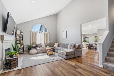 2092 Waltzer Road Santa Rosa CA 95403