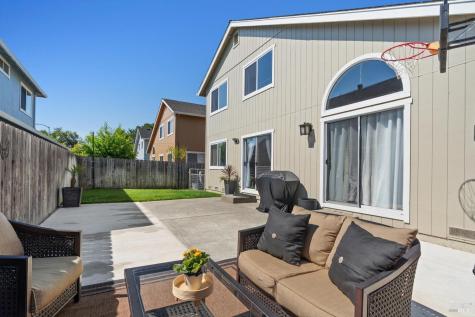 2092 Waltzer Road Santa Rosa CA 95403